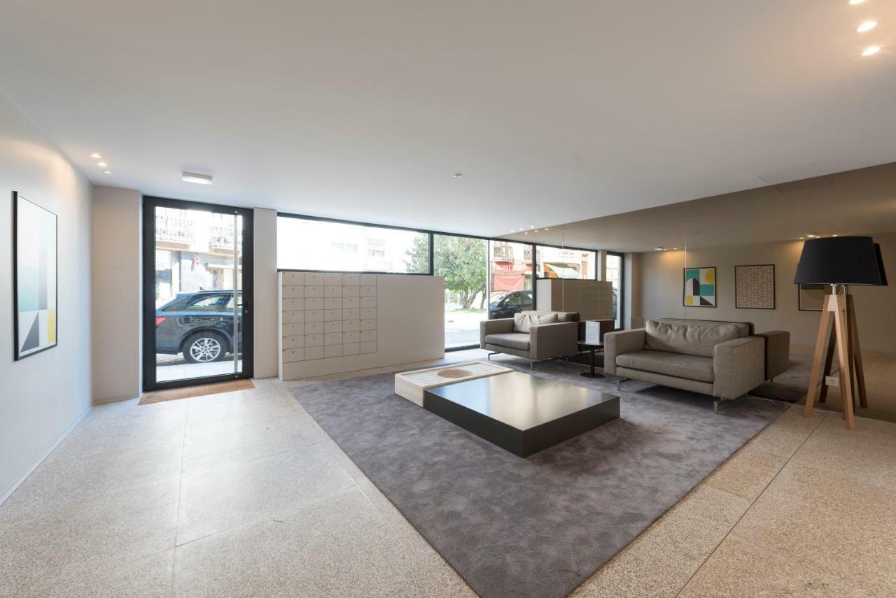 פורטו Lovelystay - Downtown Balcony Apartment With Free Parking מראה חיצוני תמונה