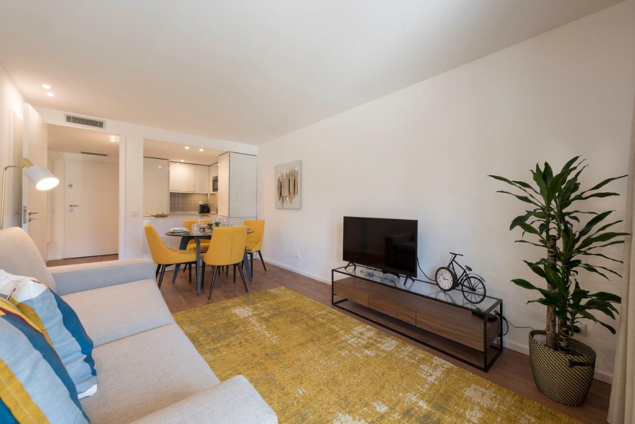 פורטו Lovelystay - Downtown Balcony Apartment With Free Parking מראה חיצוני תמונה