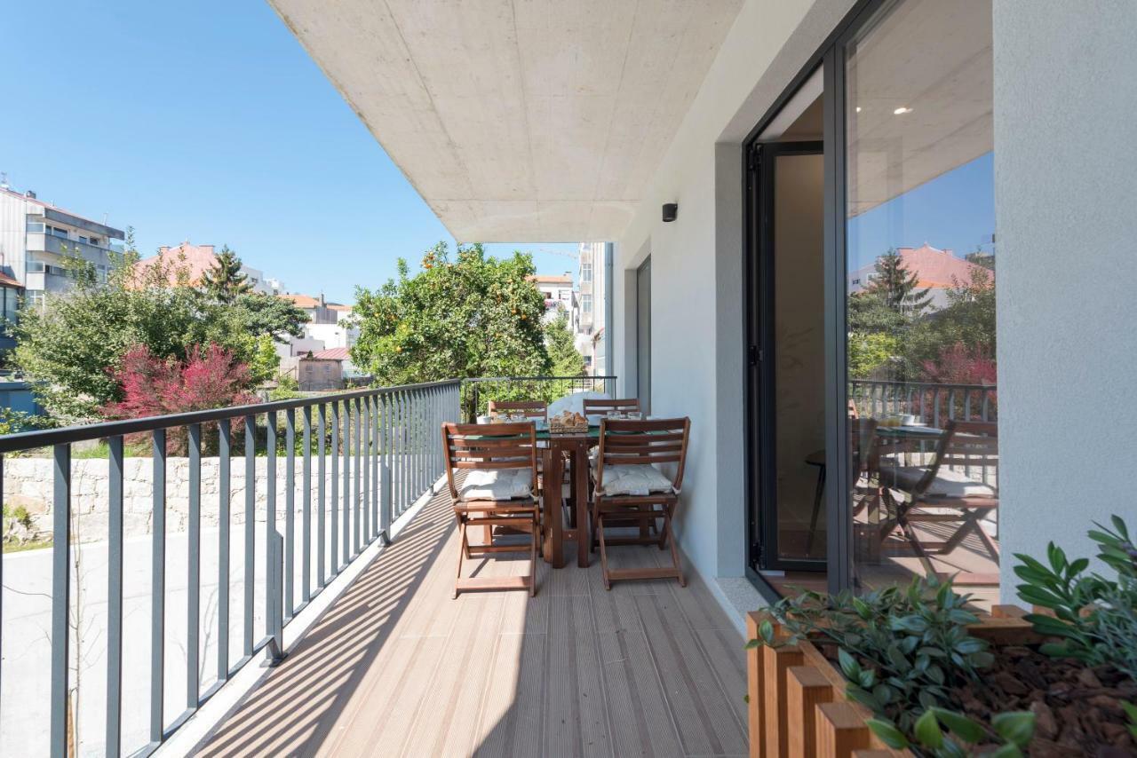 פורטו Lovelystay - Downtown Balcony Apartment With Free Parking מראה חיצוני תמונה